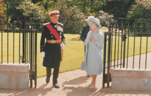 QueenMotherVisit1984-19a.png