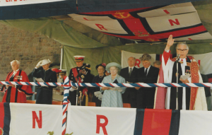 QueenMotherVisit1984-7a.png