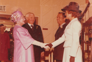 QueenMotherVisit1975-14a.png
